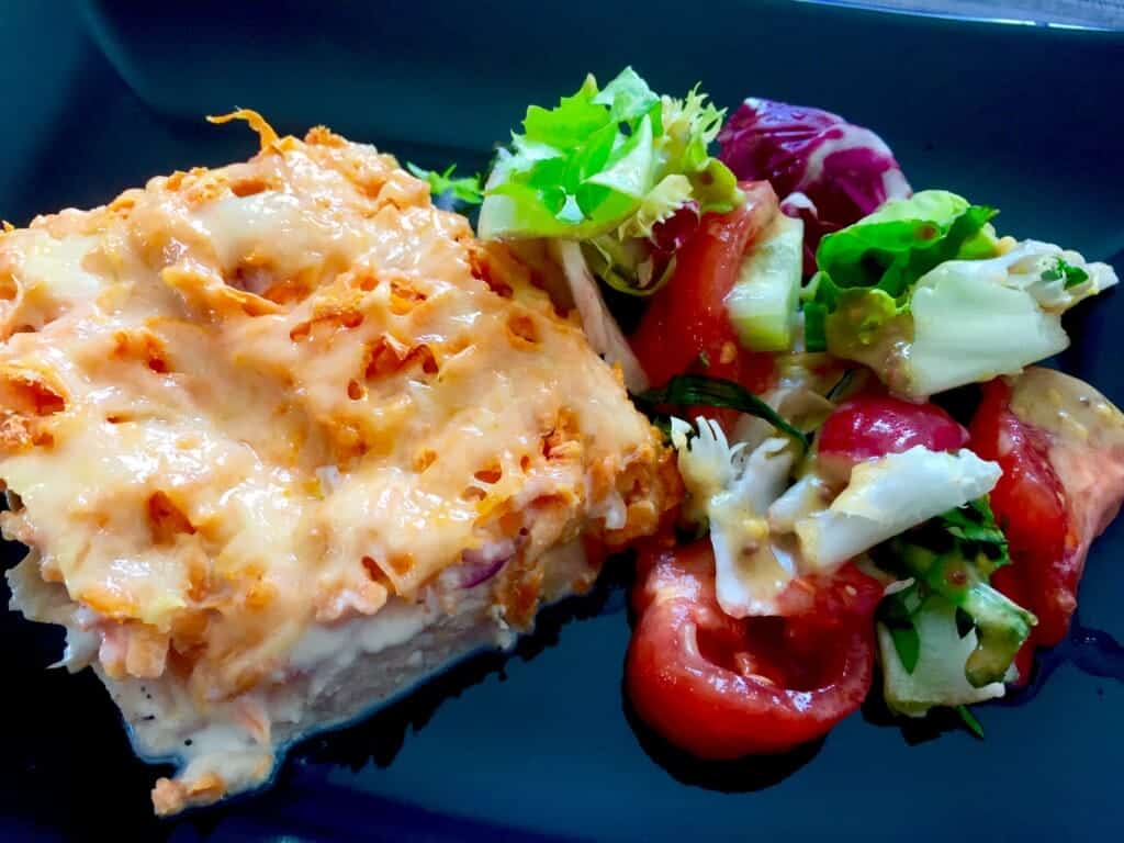 Zapiekany w piekarniku filet z kurczaka