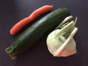 Warzywa na placuszki z cukini