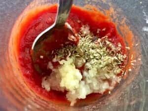 Koncentrat zmieszany z ziołami