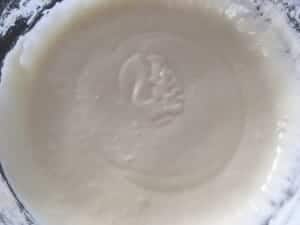 Ciasto na placek w czasie miksowania