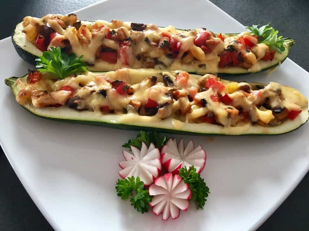 Szybki obiad z cukinią i mięsem z kurczaka