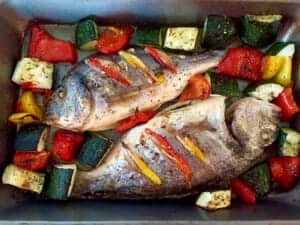 Ryba w towarzystwie warzyw