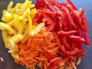 Warzywa do sałatki z cukini