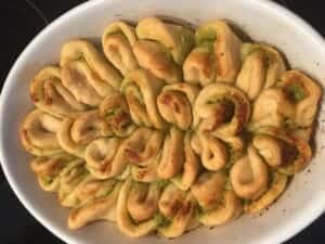 Ziołowy domowy chleb