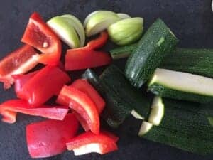 Warzywa krojone w drobną kostkę
