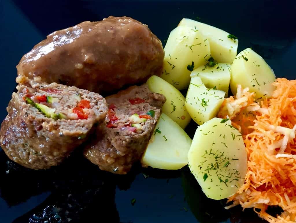 Szybki i pyszny obiad z mięsa i warzyw