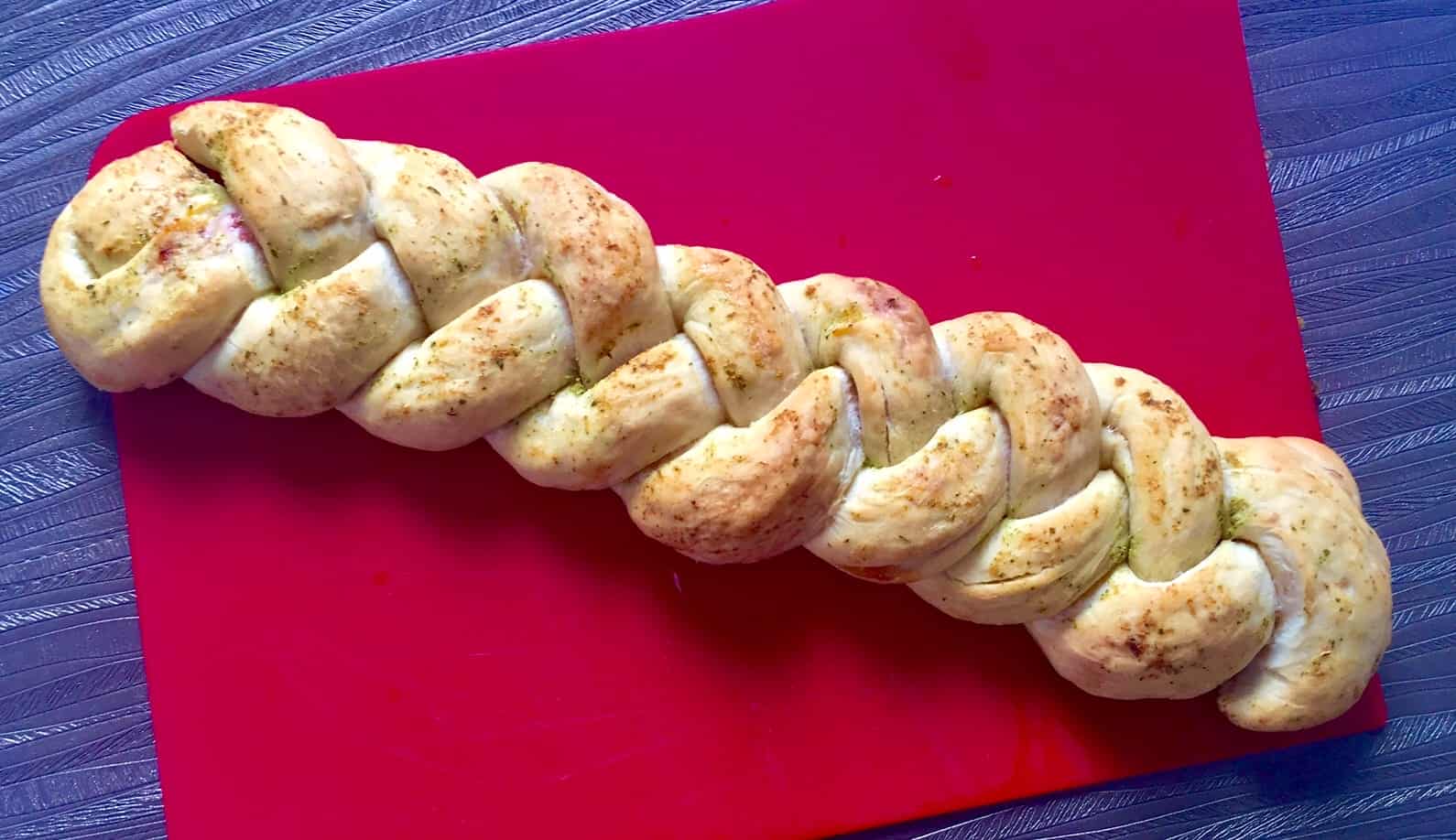 Zakręcona pizza warkocz na obiad