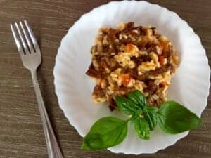 Risotto z kurkami i pomidorem