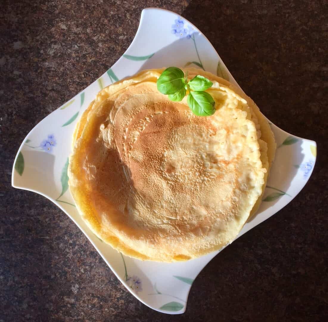 Domowe naleśniki na śniadanie lub obiad