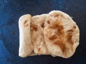 Ciasto drożdżowe z dodatkiem cynamonu