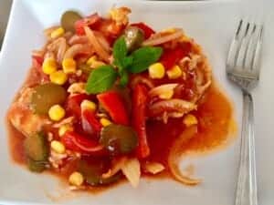 Ryba z warzywami w zalewie