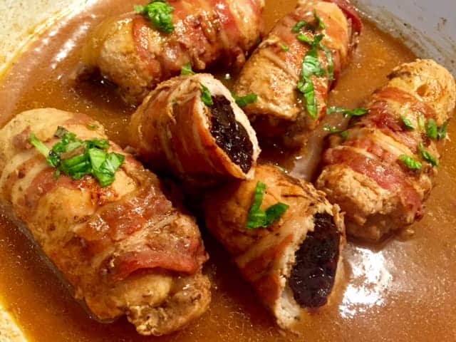 Schabowe roladki ze śliwką