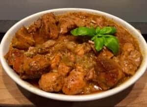 Gulasz wieprzowy z piekarnika