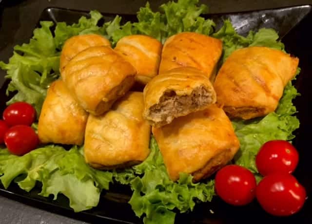 Kruche paszteciki z mięsem