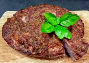 Gotowa domowa pieczeń rzymska