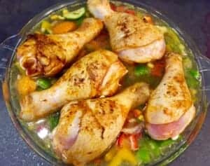 Naczynie żaroodporne wstawione do piekarnika