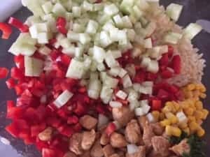 Ogórek i papryka do sałatki