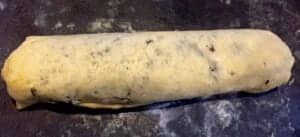 Ciasto zwinięte w roladę do przepisu na makowiec