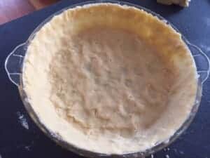 Przygotowanie spodu pod makowiec na kruchym spodzie