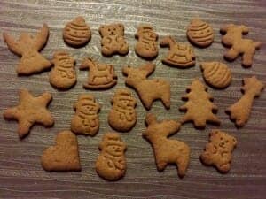 Upieczone pierniczki od razu miękkie po wyjęciu z piekarnika