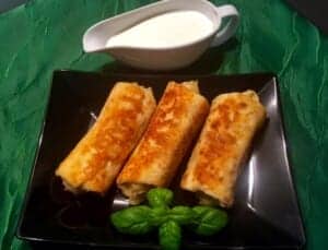 Krokiety z sosem czosnkowym