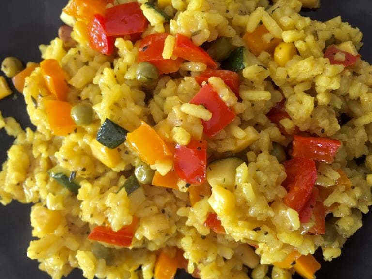 Ziołowe risotto z warzywami