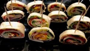 Gotowe koreczki tortilla