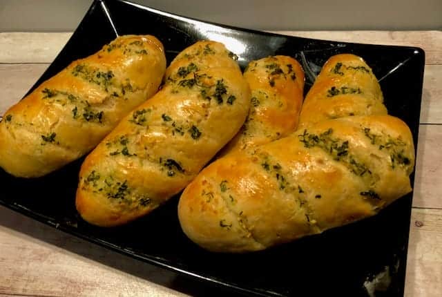 Domowe mini bagietki czosnkowe