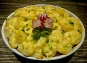 zapieczona zapiekanka ziemniaczana z serem