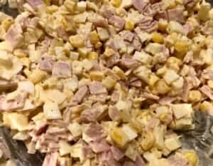 Sałatka jajeczna z porem i szynką w muszlach - IMG 4030