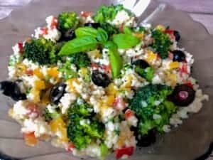 lekka sałatka z kaszą kuskus