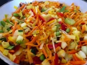 Makaron chiński z krewetkami i warzywami - IMG 4068