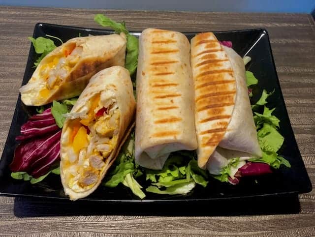 Tortilla z kurczakiem i kapustą pekińską