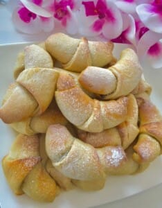 Rogaliki maślane które rozpływają się w ustach