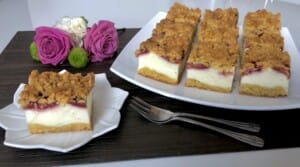 Przepis na puszyste, piankowe i delikatne ciasto z truskawkami.