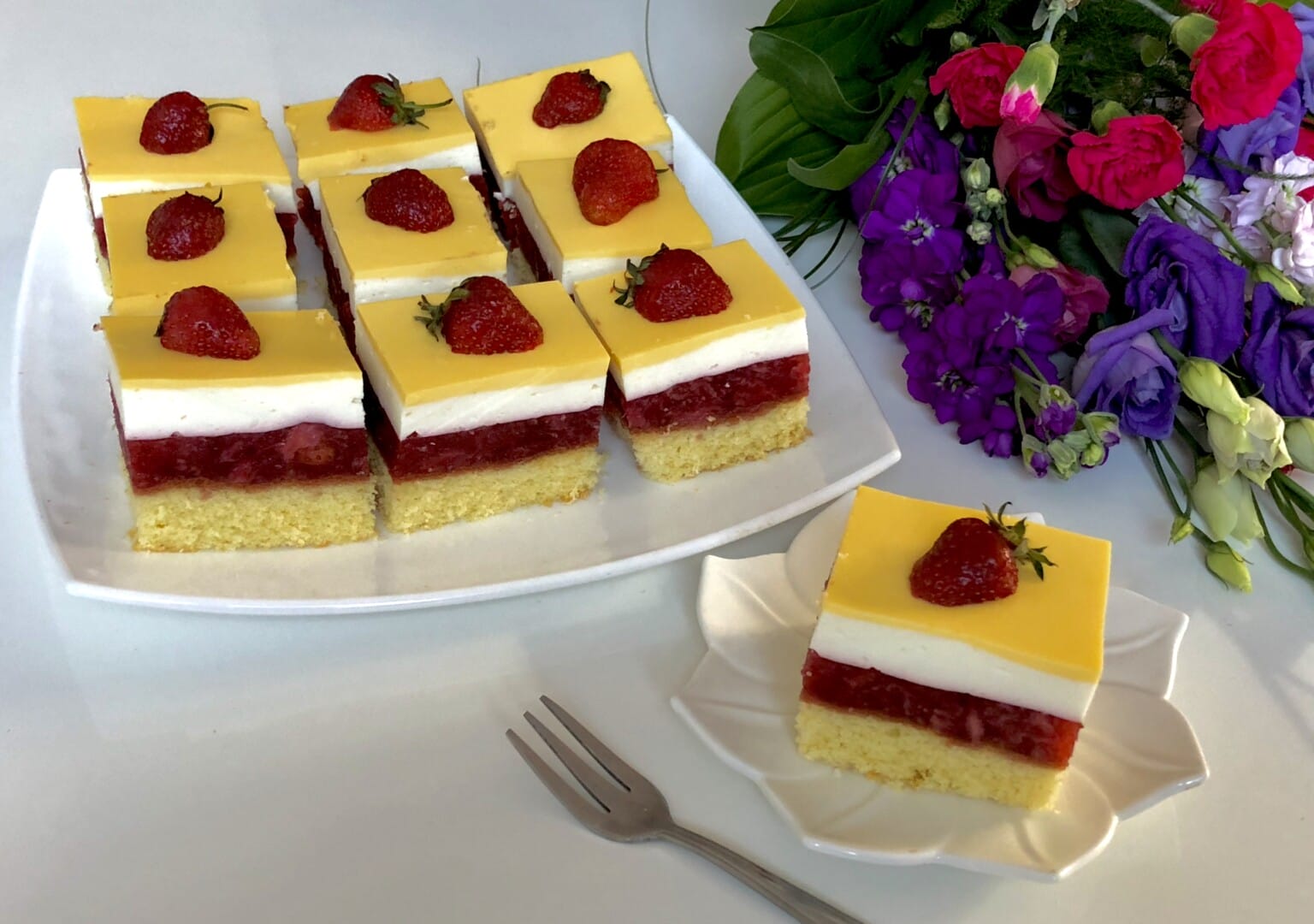 Truskawkowe ciasto z adwokatem - 275713F7 6D95 453C 8BFC 2D5752F725FA