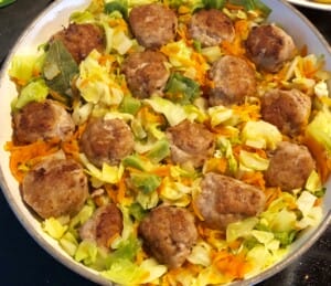 Klopsiki duszone w młodej kapuście - 2E4109CF 9C9D 402B 86DC E237B1A7DDB2