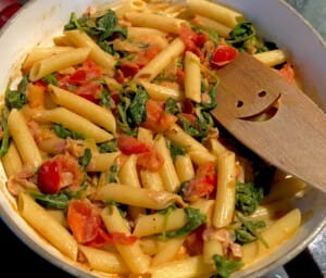 Makaronowa patelnia czyli obiad w 15 minut! - 76FE2022 75E5 47F5 9977 5C3AF96B6677