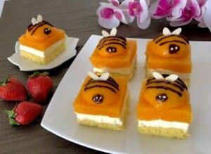 Pszczółka Maja - Przepis na warstwowe ciasto na biszkopcie