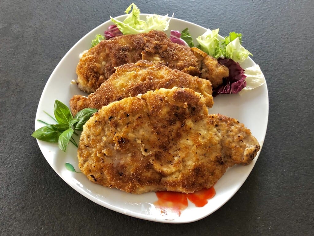 Kotlety schabowe marynowane w sosie czosnkowym