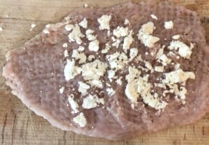 Roladki drobiowe ze szpinakiem i fetą w sosie pieczarkowym - F66F6E0F 5592 4589 84C7 A8654D981270