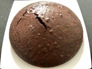 Domowy kopiec kreta z truskawkami - IMG 6373