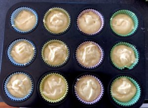 Babeczki na kefirze z owocami - 30A9383B F36B 48AD 924E 1C4690A44343