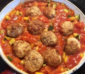 Klopsiki wieprzowe z kaszą jaglaną w sosie warzywnym - 9665574D 11B5 42E3 AA09 65630AF007BF