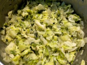 Młoda kapusta zasmażana ze śmietanką i koperkiem - CBF5184C 1B93 4EE9 86CB 9C0156F2B63F