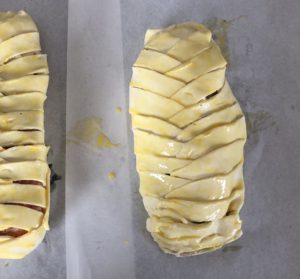 Faszerowany filet z kurczaka zapiekany w cieście francuskim - 740A7A9D A10D 400F BA93 7F089B06202F