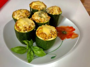 Cukinia faszerowana kaszą jaglaną i mięsem mielonym - 950E818B B139 470D A14F 1B302400CCF4