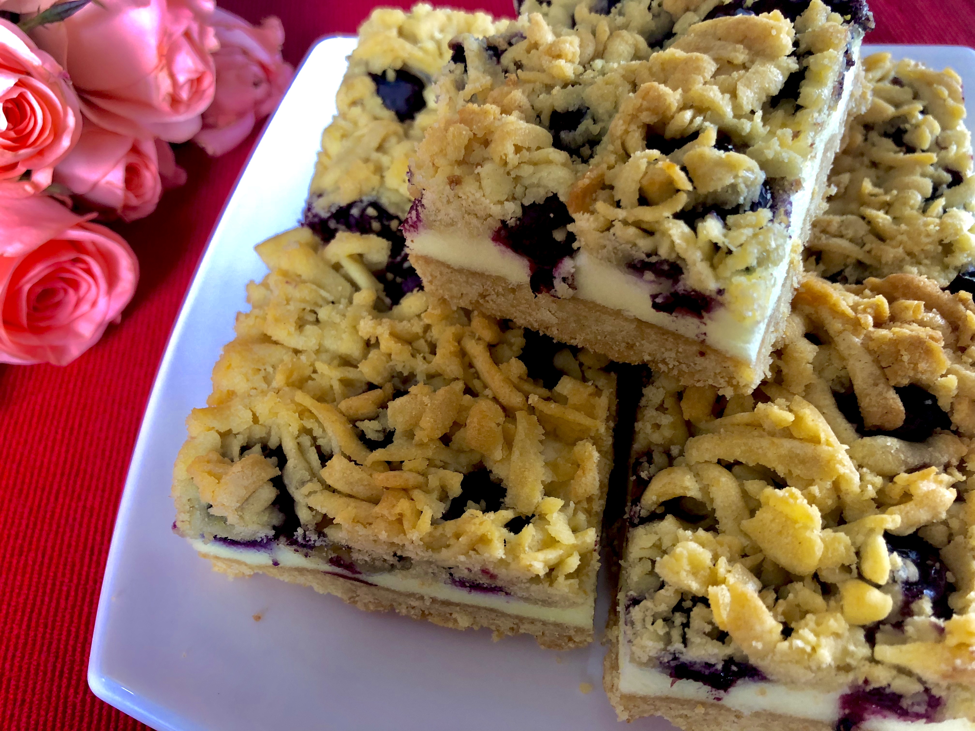 Kruche ciasto z pianką i jagodami - D40170E0 86A5 4FAD B4AD 8BCC1808753E