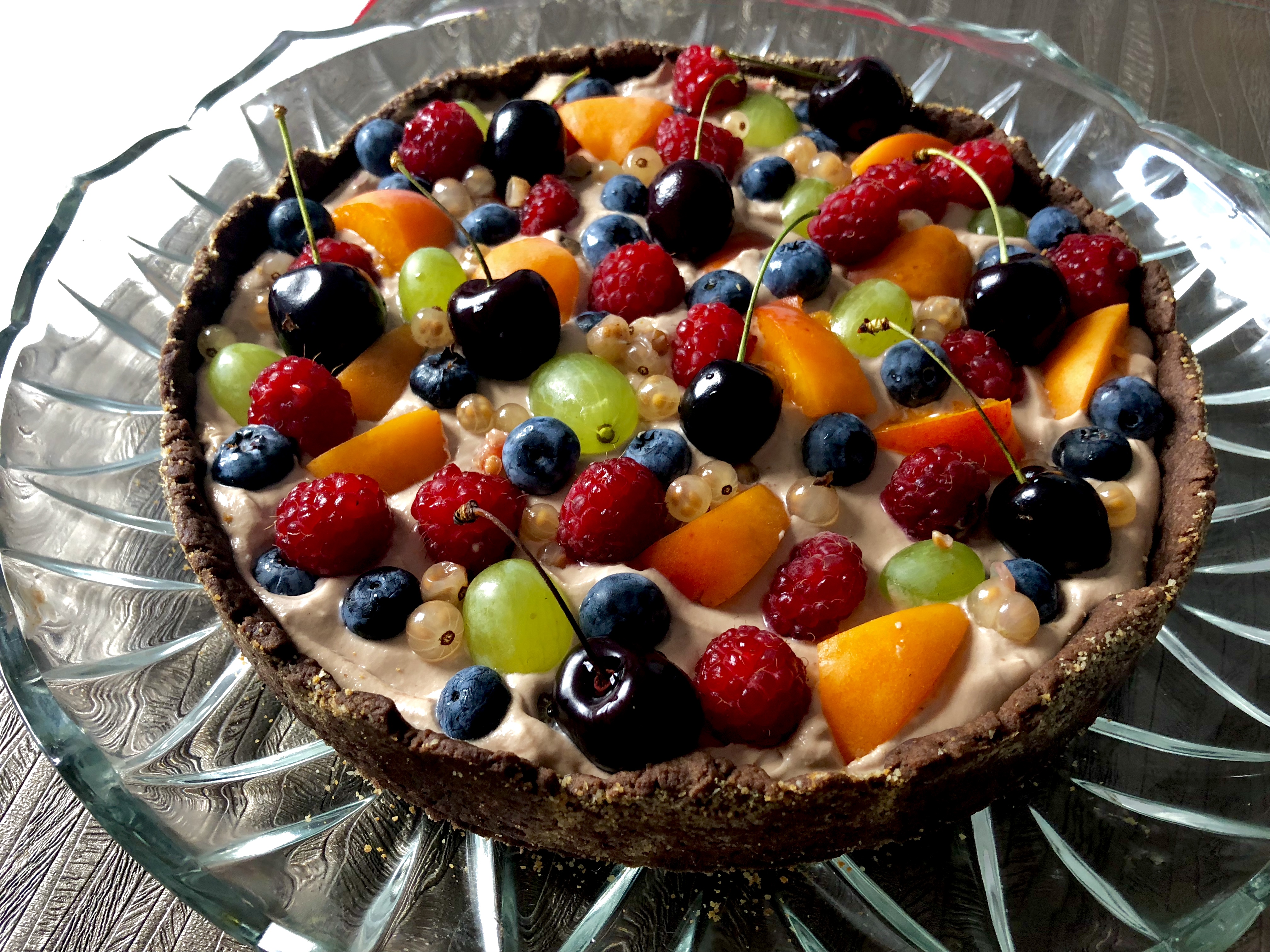 Czekoladowa tarta z kremem i owocami - EBA2271A 0688 45FB AC73 1F1F28135E33