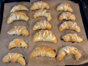 Rogaliki kruche drożdżowe